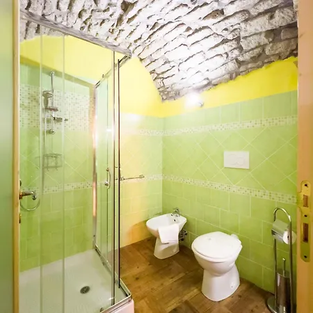 La Torre Del Pozzo Guest house