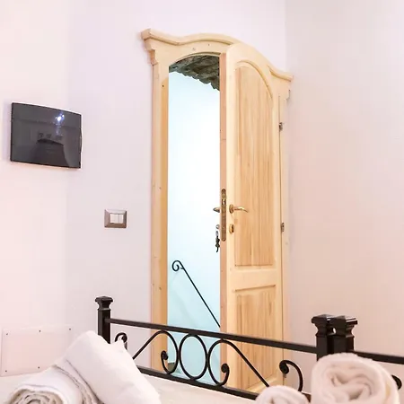 La Torre Del Pozzo Pensjonat Bosa