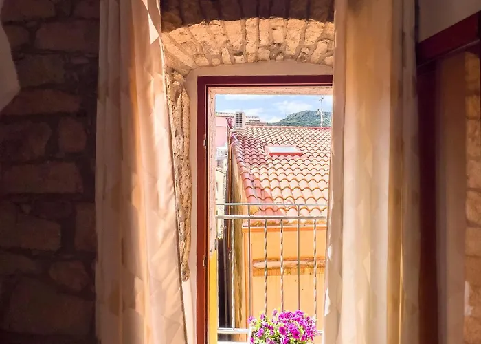 La Torre Del Pozzo Bosa